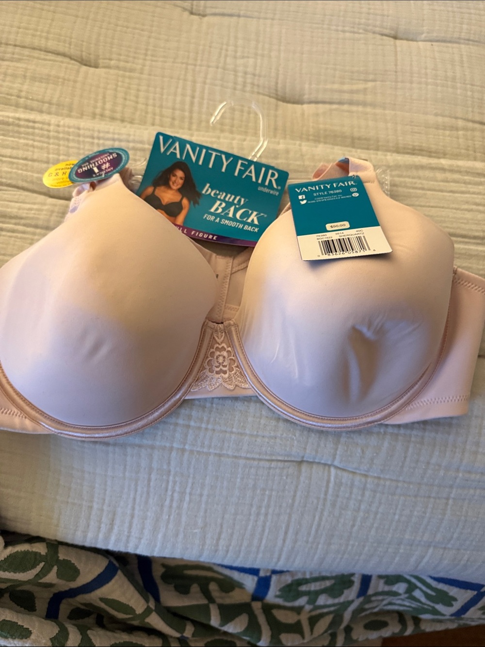 Vanity Fair Seamless Molded T-Shirt Bra in Light Pink